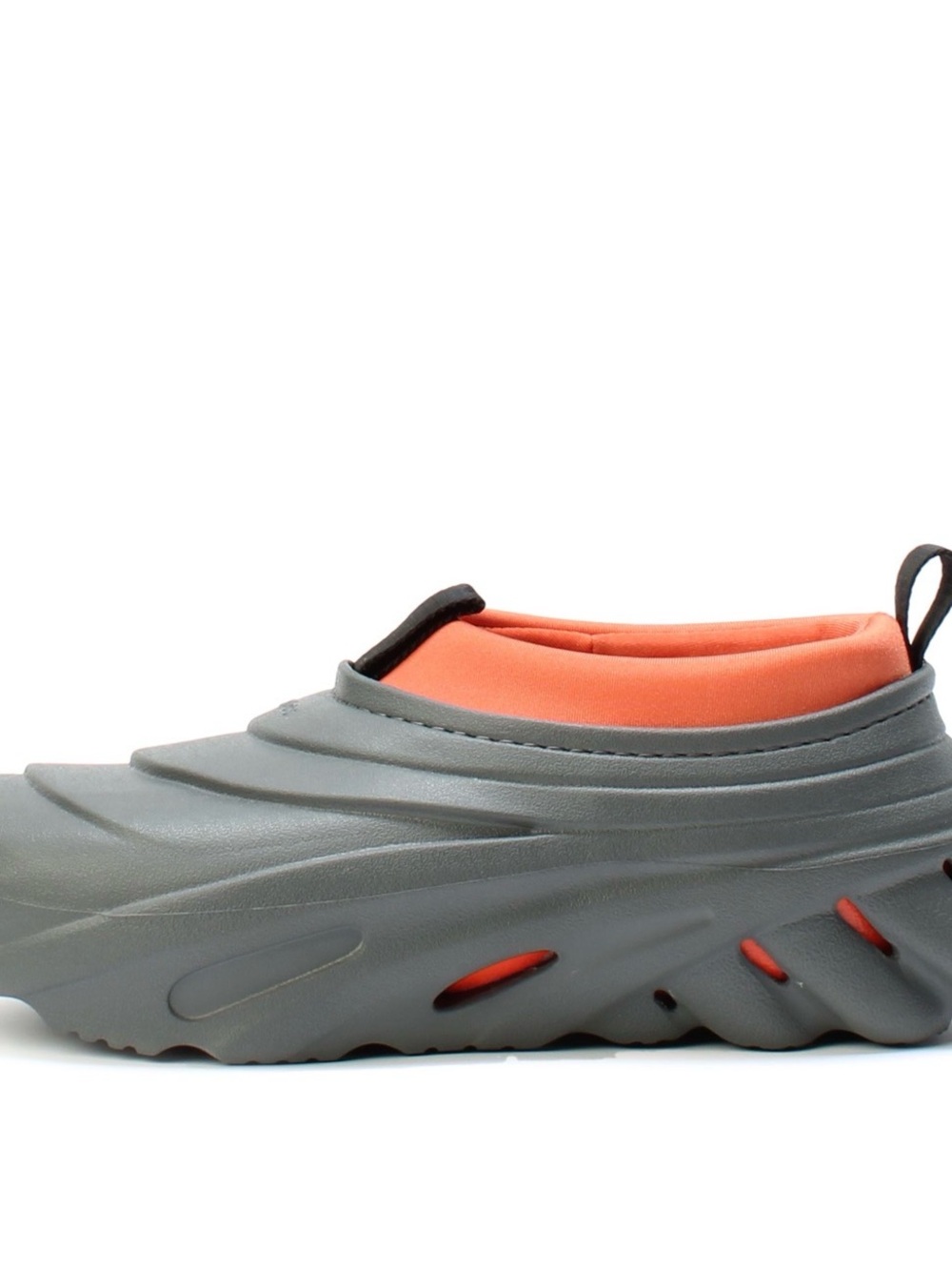Crocs' Echo Storm